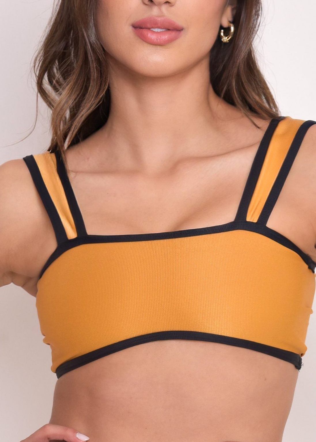 Top bicolor Alícia Mostarda e Preto