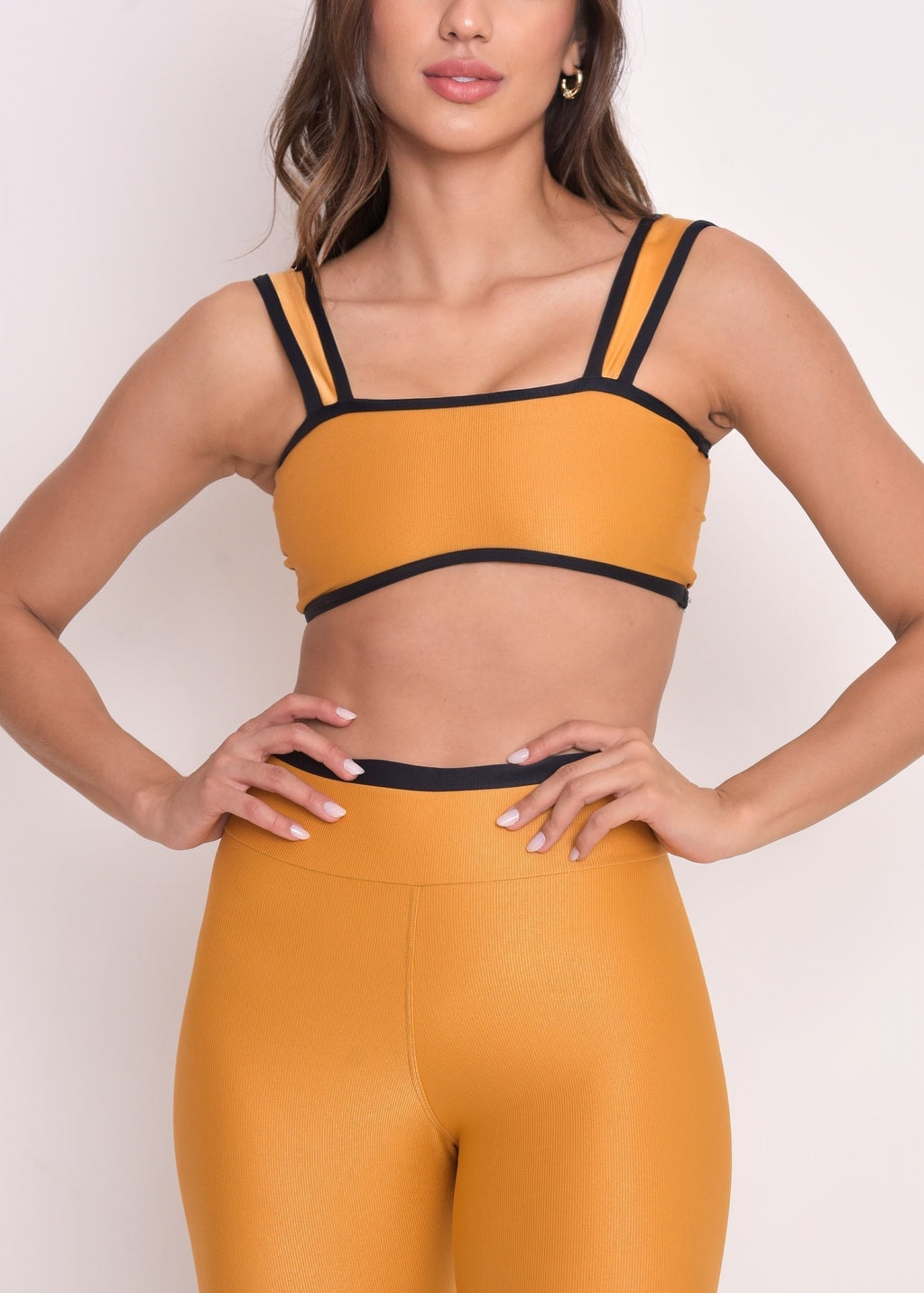 Top bicolor Alícia Mostarda e Preto