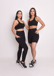 Bermuda Seamless Sem Costura Bolso Lateral Preta