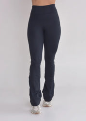 Calça Flare Adaptive Preto Expresso