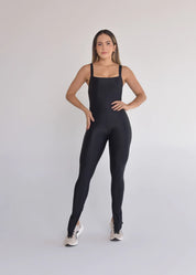 Macacão Longo Loren Preto